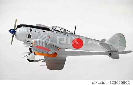 帝国陸軍四式戦闘機、スケール模型完成品、Created by the submitter 123630906