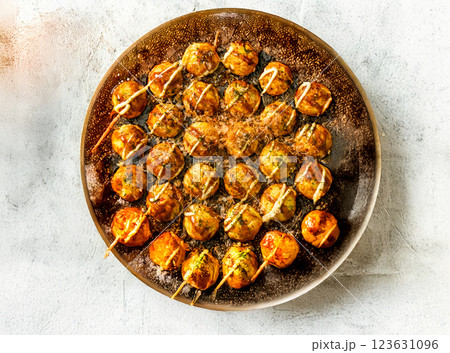 たこ焼き　octopus dough balls Takoyaki japanese food 123631096