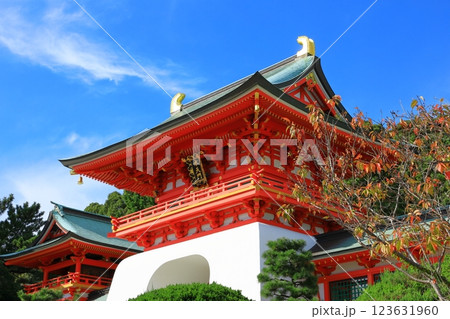 赤間神宮　水天門 123631960