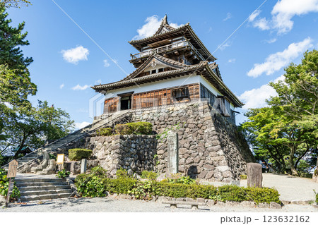 福井県坂井市 日本100名城 快晴の丸岡城天守 福井県坂井市 日本100名城 快晴の丸岡城天守 123632162