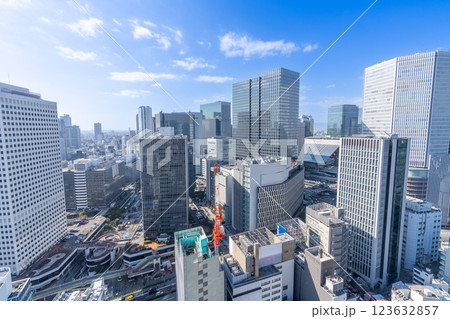 都市風景・梅田駅周辺の高層ビル群 都市風景・梅田駅周辺の高層ビル群 123632857