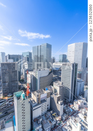 都市風景・梅田駅周辺の高層ビル群 都市風景・梅田駅周辺の高層ビル群 123632860