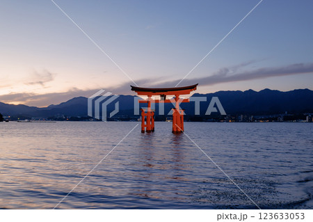 広島 宮島 厳島神社大鳥居01 123633053