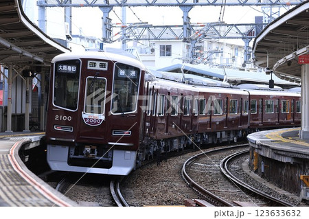 【阪急】2000系（宝塚線：石橋阪大前駅） 123633632