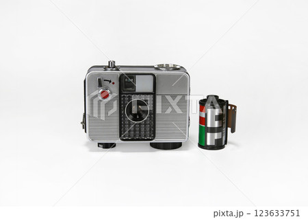 レトロなフィルムカメラ リコーオートハーフ レトロなフィルムカメラ リコーオートハーフ 123633751