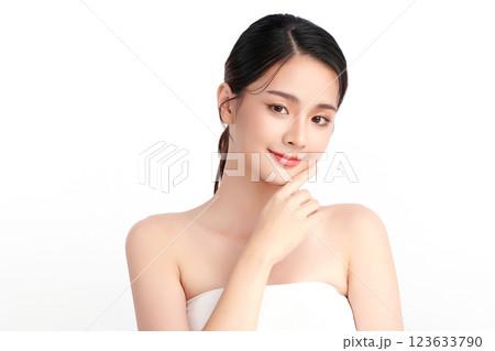 Beautiful young asian woman with clean fresh skin on white background, Face care, Facial treatment, Cosmetology, beauty and spa, Asian women portrait. 123633790