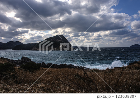 <五島の風景>大荒れの魚津ケ崎公園の海 <五島の風景>大荒れの魚津ケ崎公園の海 123638807