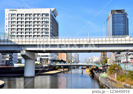 清水橋/横十間川より墨東病院/旅所橋方面を望む(東京都江東区)【2025.3】 清水橋/横十間川より墨東病院/旅所橋方面を望む(東京都江東区)【2025.3】 123640059