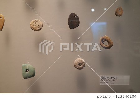 縄文時代の衣装の風景_三内丸山 123640184
