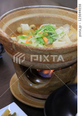 湯気が立つ熱々のおっきりこみ　秩父の郷土料理　おっきりこみ 123644038