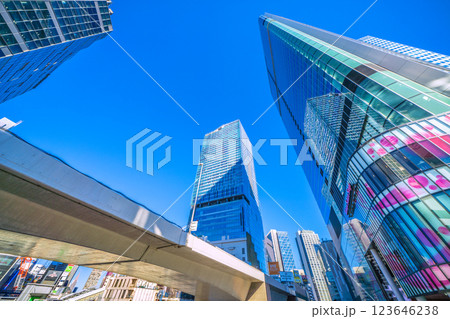 日本の東京都市景観NTTドコモ代々木ビルや渋谷駅西口、ビル群…渋谷スクランブルスクエア、渋谷アクシュ 日本の東京都市景観NTTドコモ代々木ビルや渋谷駅西口、ビル群…渋谷スクランブルスクエア、渋谷アクシュ 123646238