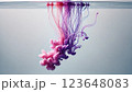 水に流れ込むインクの軌跡 123648083