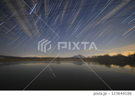 母小島遊水地の星空／茨城県筑西市 123649186