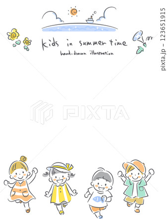 夏を楽しむこども達　手描き風のかわいい線画イラスト 123651915