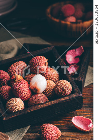 Small Box of Lychees 123653964