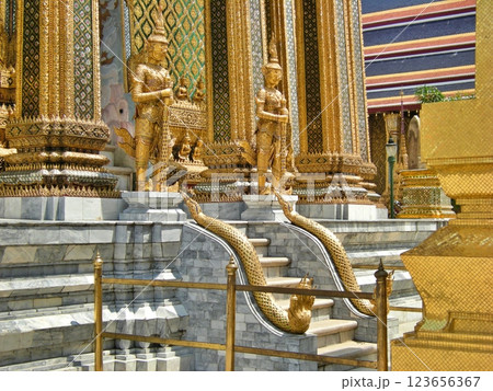 タイ バンコク ワット・プラケーオ(エメラルド寺院) タイ バンコク ワット・プラケーオ(エメラルド寺院) 123656367