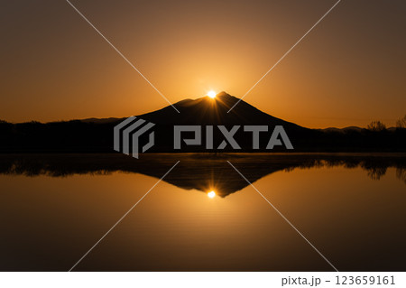 筑波山の朝日 ダイヤモンド筑波 筑波山の朝日 ダイヤモンド筑波 123659161