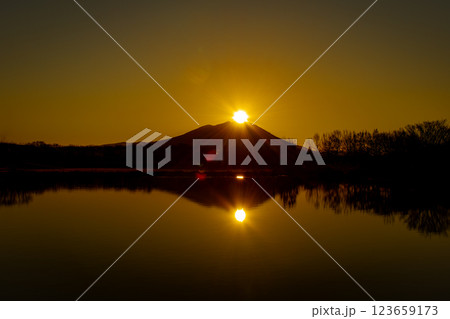 筑波山の朝日 ダイヤモンド筑波 筑波山の朝日 ダイヤモンド筑波 123659173