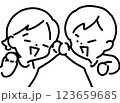 ハイタッチする男女のシンプルなイラスト 123659685
