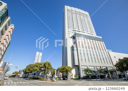 名古屋市、金山南ビルと金山の町並み 名古屋市、金山南ビルと金山の町並み 123660249