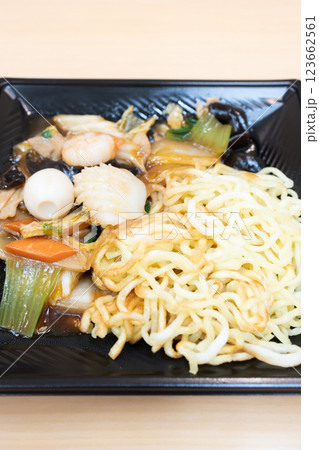 おいしい中華料理あんかけ焼きそば 123662561