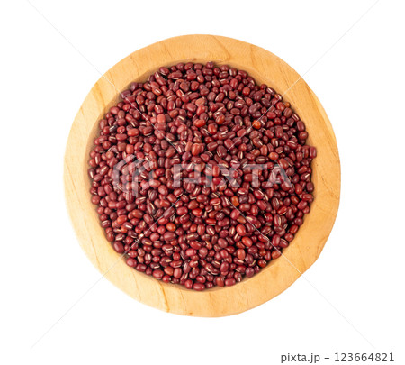 Red adzuki beans isolated, raw azuki bean pile, Vigna angularis legume seeds, dry red mung bean 123664821