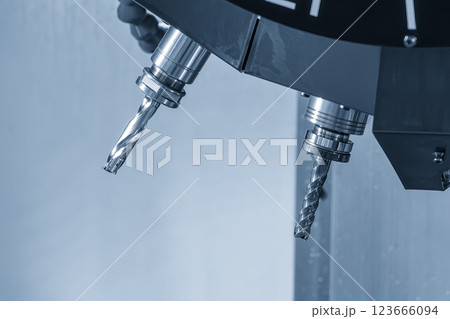 The flat end mill tool in the tool magazine of machining center. The flat end mill tool in the tool magazine of machining center. 123666094