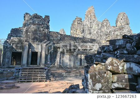 アンコールトム・バイヨン寺院，アンコール遺跡群／カンボジア 123667263