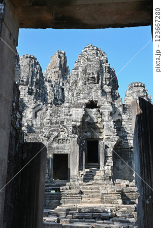 アンコールトム・バイヨン寺院,アンコール遺跡群/カンボジア アンコールトム・バイヨン寺院,アンコール遺跡群/カンボジア 123667280
