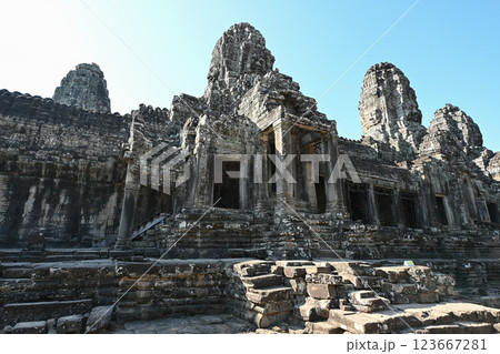 アンコールトム・バイヨン寺院,アンコール遺跡群/カンボジア アンコールトム・バイヨン寺院,アンコール遺跡群/カンボジア 123667281