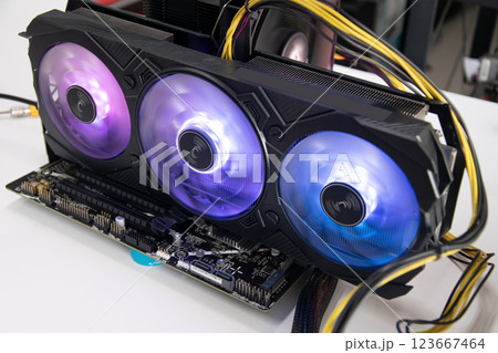 Side view of the graphics card in operation 123667464