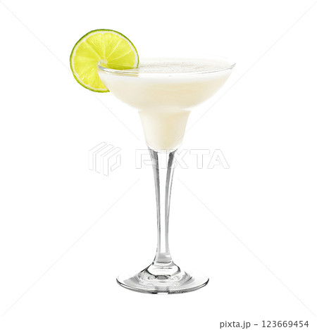 Frozen Margarita cocktail with lime wheel garnish transparent PNG isolated background. Mixology, bar menu, colorful vibrant refreshing drink in margarita glass 123669454