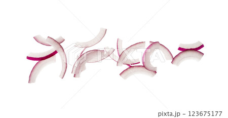 Red Onion Cuts Isolated, Chopped Purple Onion Pile, Raw Purple Onion Pieces, Fresh Purple Bulb Cuts 123675177