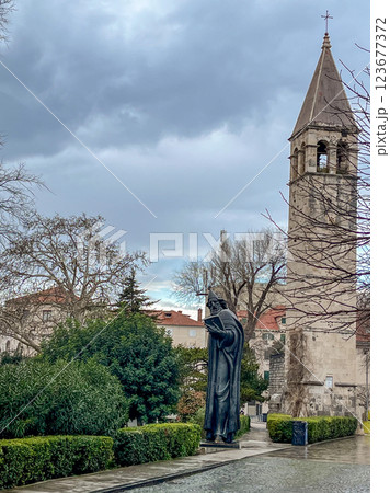 A bronze monument of Grgur Ninski, Croatian language advocate. A bronze monument of Grgur Ninski, Croatian language advocate. 123677372