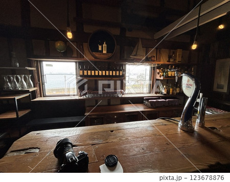 階段のある風景、海運倉庫を利用したカフェ 階段のある風景、海運倉庫を利用したカフェ 123678876