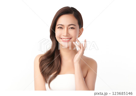 Beautiful young asian woman with clean fresh skin on white background, Face care, Facial treatment, Cosmetology, beauty and spa, Asian women portrait. Beautiful young asian woman with clean fresh skin on white background, Face care, Facial treatment, Cosmetology, beauty and spa, Asian women portrait. 123685146