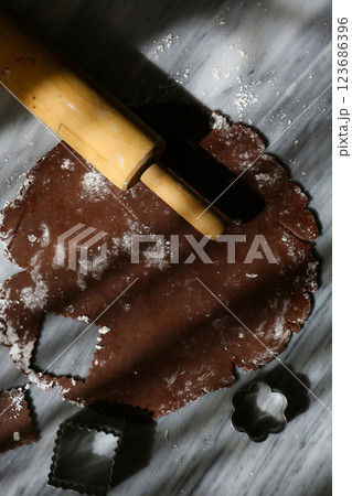 チョコレートクッキーの材料と作り方 123686396