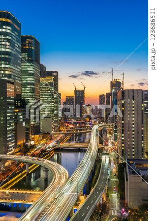 大阪夜景　息を呑む中之島のマジックアワー 123686511