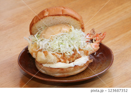 えび天バーガー　エビ天バーガー　海老天バーガー 123687352