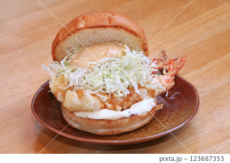 えび天バーガー　エビ天バーガー　海老天バーガー 123687353