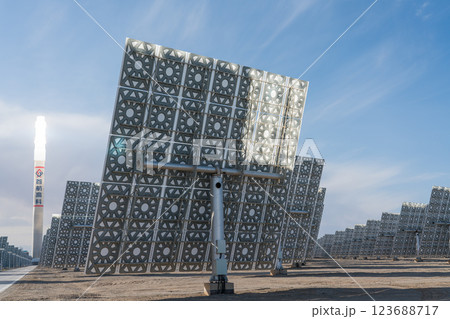 溶融塩タワー型太陽熱発電所 123688717