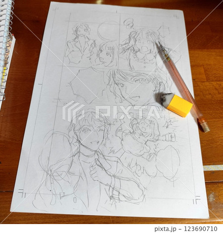 シャーペンでの下描き作業中の漫画原稿 漫画原稿制作中 シャーペンでの下描き作業中の漫画原稿 漫画原稿制作中 123690710