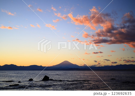 江の島から見た富士山 江の島から見た富士山 123692635