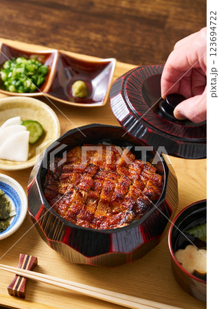 ひつまぶし ひつまぶし 123694722