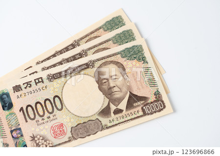 お金 一万円札 お金 一万円札 123696866