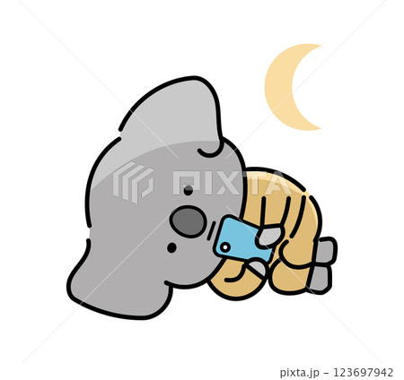 夜遅くにスマホを操作しているコアラのキャラクター 123697942