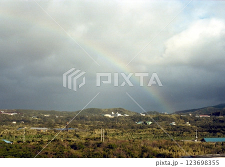 古写真 1979年12月 八丈島に架かる虹 古写真 1979年12月 八丈島に架かる虹 123698355
