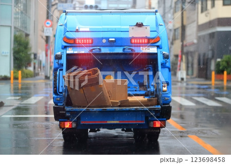 塵芥車(ゴミ収集車) 塵芥車(ゴミ収集車) 123698458