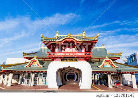 小田急 片瀬江ノ島駅の駅舎 小田急 片瀬江ノ島駅の駅舎 123701145