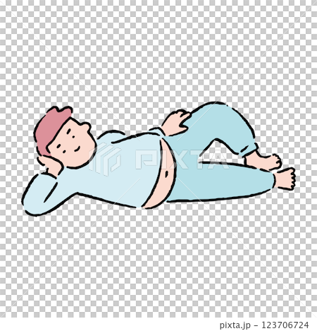 お腹を出して横に寝そべる男性 123706724